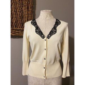 Due Per Due Womens Cardigan Sweater Ivory Black  Small Lace Trim NWT $98